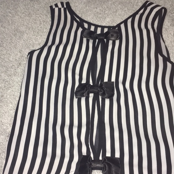 Top - Picture 4 of 4